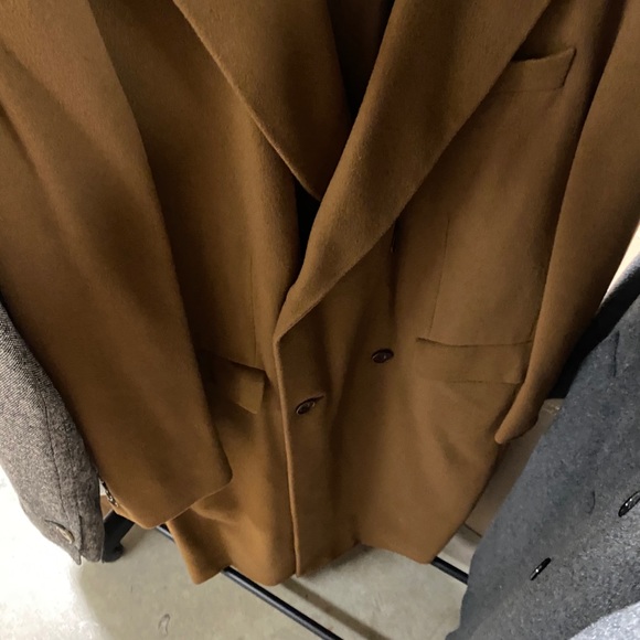 coat - Picture 2 of 3